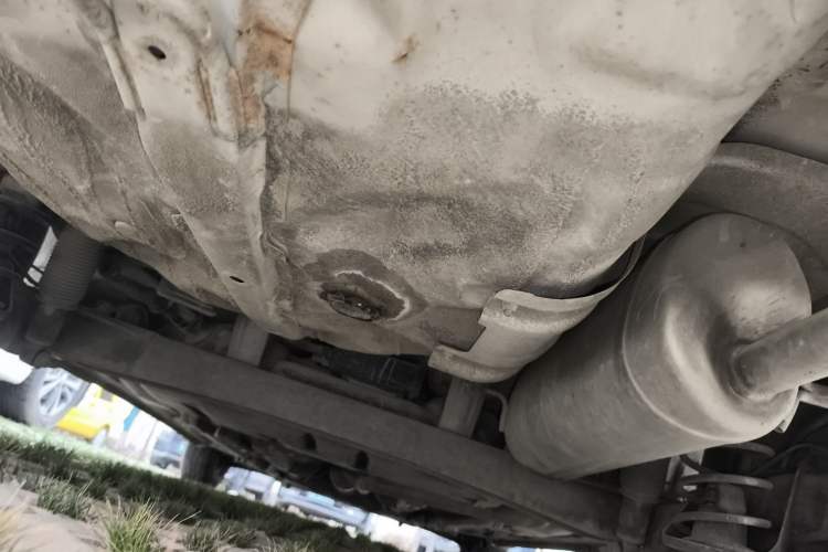 Used Hyundai Verna (older generation) 2010 Sedan 1.4L Manual Comfort GS Chassis Rear