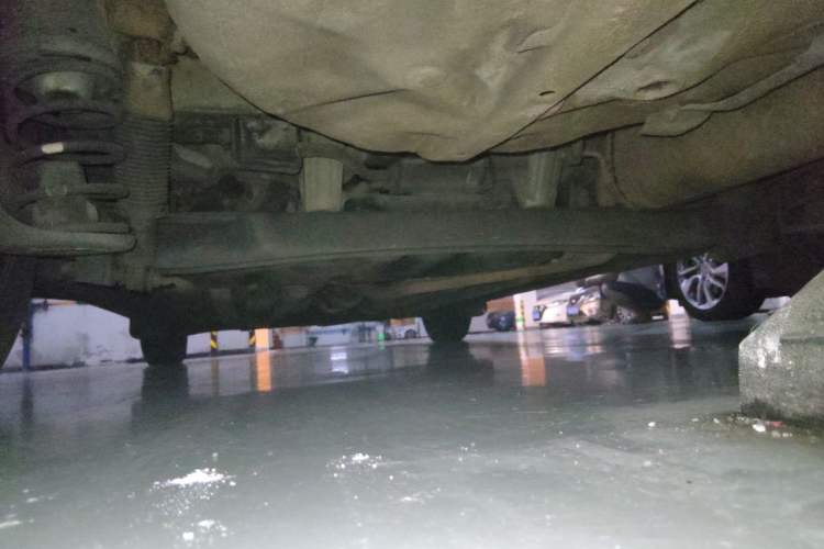 Used Hyundai Verna (older generation) 2010 Sedan 1.4L Manual Comfort GS Chassis Rear