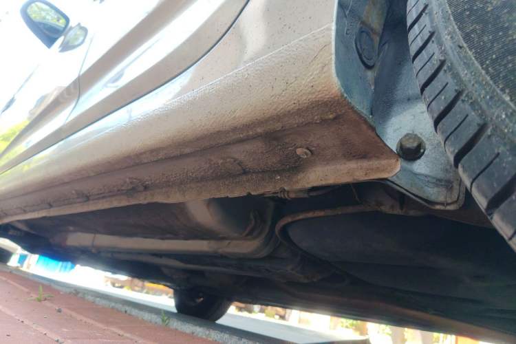 Used Hyundai Verna (older generation) 2010 Sedan 1.4L Automatic Fashionable GT Model Chassis Rear Left