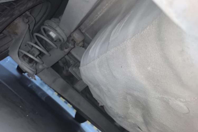 Used Hyundai Verna (older generation) 2010 Sedan 1.4L Manual Comfort GS Chassis Rear Left