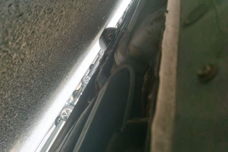 Used Hyundai Verna (older generation) 2010 Sedan 1.4L Manual Standard GL Model Chassis Rear Left