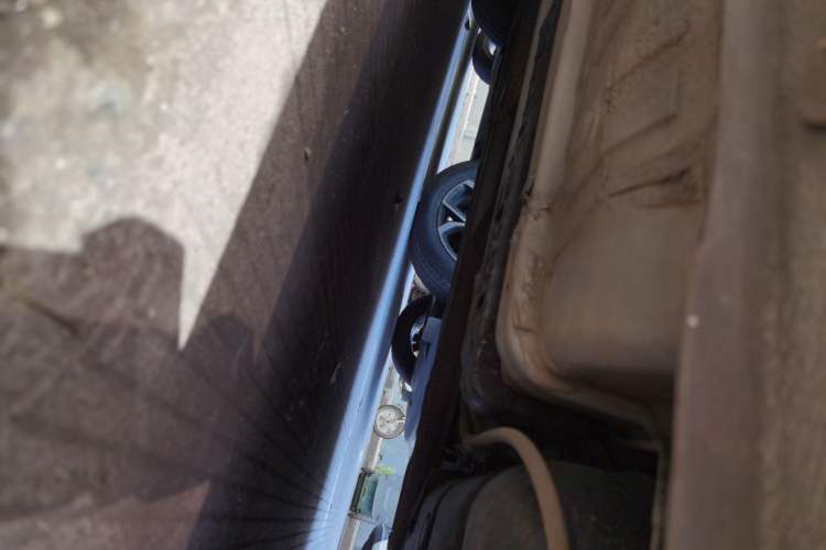 Used Hyundai Verna (older generation) 2010 Sedan 1.4L Automatic Fashionable GT Model Chassis Rear Left