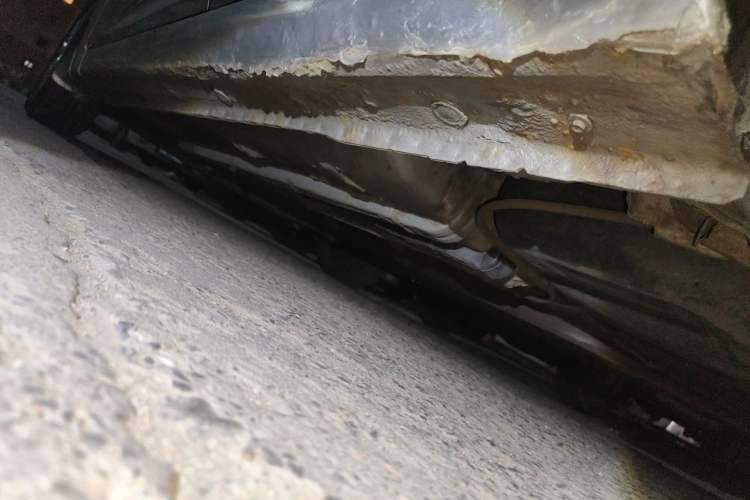Used Hyundai Verna (older generation) 2010 Sedan 1.4L Manual Comfort GS Chassis Rear Left