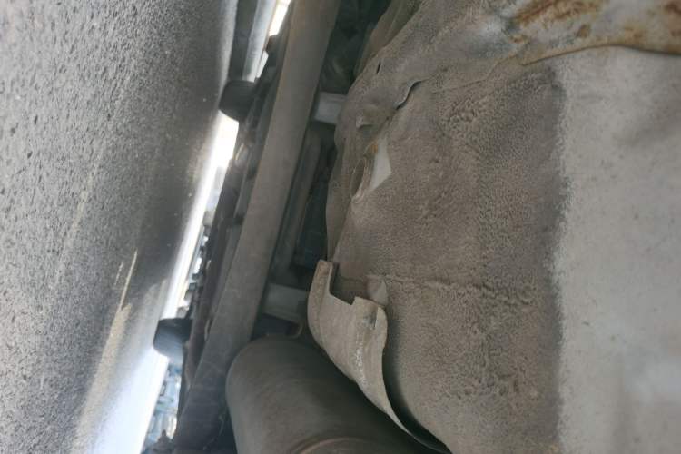 Used Hyundai Verna (older generation) 2010 Sedan 1.4L Manual Standard GL Model Chassis Rear