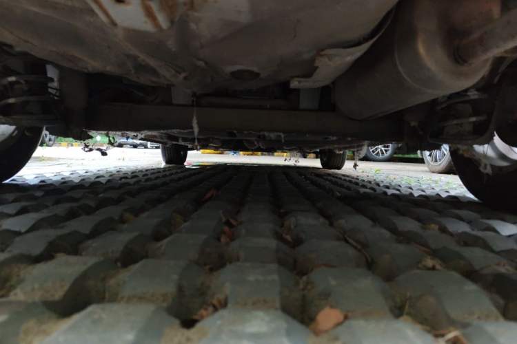 Used Hyundai Verna (older generation) 2010 Sedan 1.4L Automatic Fashionable GT Model Chassis Rear