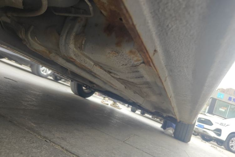 Used Hyundai Verna (older generation) 2010 Sedan 1.4L Automatic Fashionable GT Model Chassis Rear Right