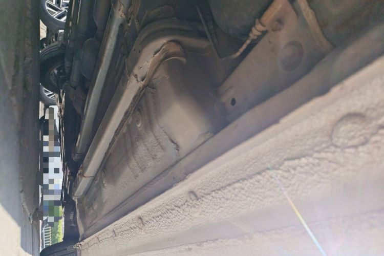 Used Hyundai Verna (older generation) 2010 Sedan 1.4L Manual Comfort GS Chassis Rear Right