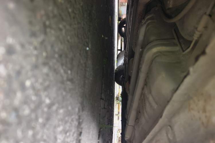 Used Hyundai Verna (older generation) 2010 Sedan 1.4L Manual Standard GL Model Chassis Rear Right