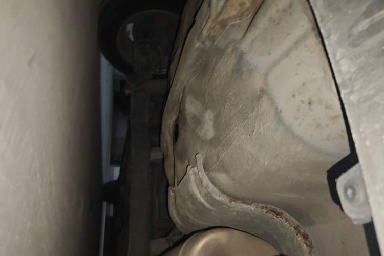 Used Hyundai Verna (older generation) 2010 Sedan 1.4L Manual Comfort GS Chassis Rear