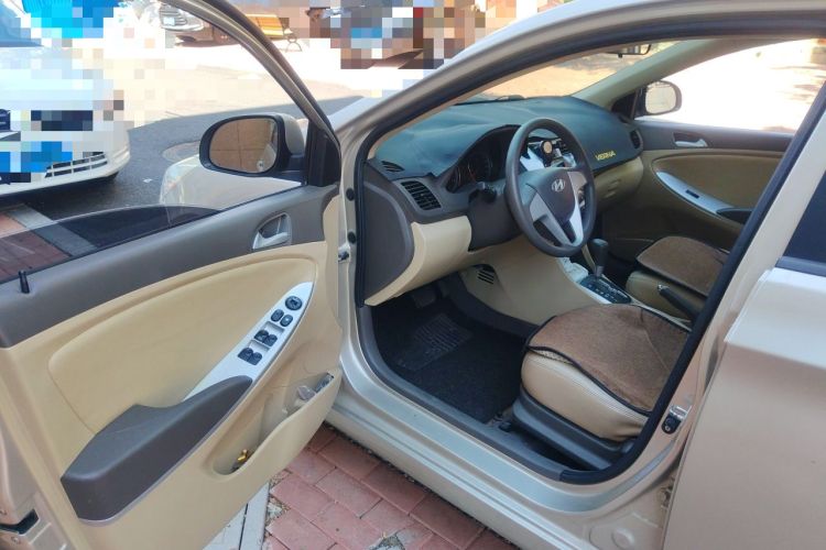 Used Hyundai Verna (older generation) 2010 Sedan 1.4L Automatic Fashionable GT Model Driver Seat