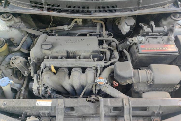 Used Hyundai Verna (older generation) 2010 Sedan 1.4L Automatic Fashionable GT Model Engine Bay