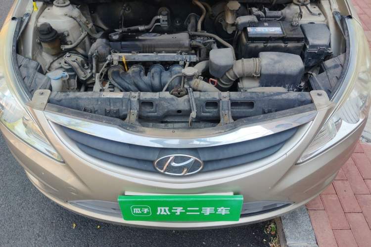 Used Hyundai Verna (older generation) 2010 Sedan 1.4L Automatic Fashionable GT Model Engine Bay