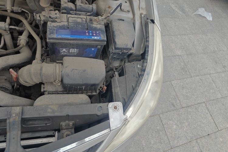 Used Hyundai Verna (older generation) 2010 Sedan 1.4L Automatic Fashionable GT Model Engine Bay Left
