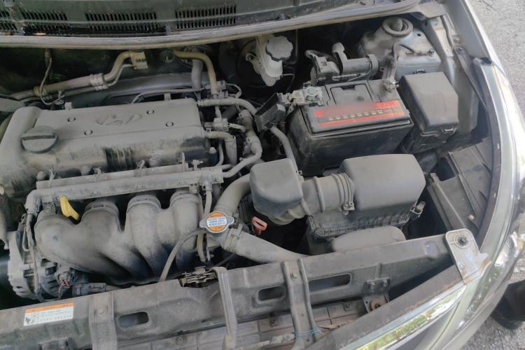 Used Hyundai Verna (older generation) 2010 Sedan 1.4L Automatic Fashionable GT Model Engine Bay Left