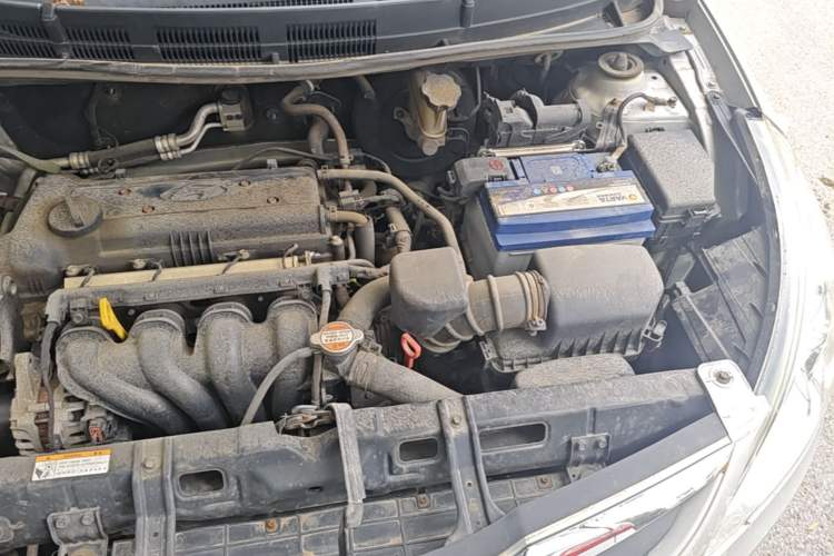 Used Hyundai Verna (older generation) 2010 Sedan 1.4L Automatic Fashionable GT Model Engine Bay Left
