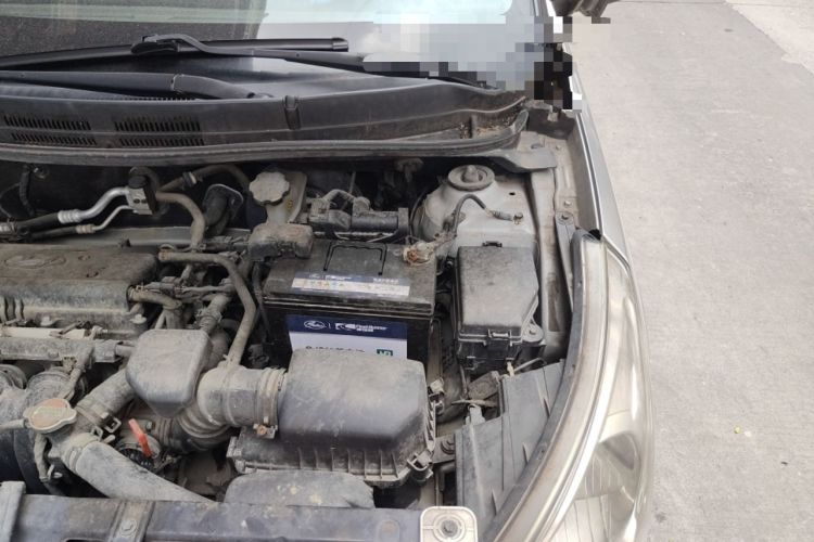 Used Hyundai Verna (older generation) 2010 Sedan 1.4L Automatic Fashionable GT Model Engine Bay Left