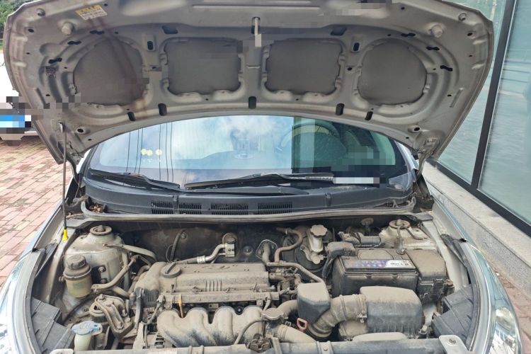 Used Hyundai Verna (older generation) 2010 Sedan 1.4L Automatic Comfort Model GS Engine Bay