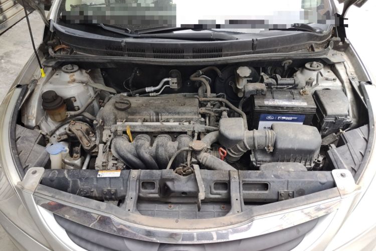 Used Hyundai Verna (older generation) 2010 Sedan 1.4L Automatic Fashionable GT Model Engine Bay
