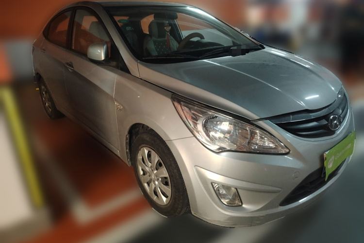 Used Hyundai Verna (older generation) 2010 Sedan 1.4L Automatic Comfort Model GS Exterior 2