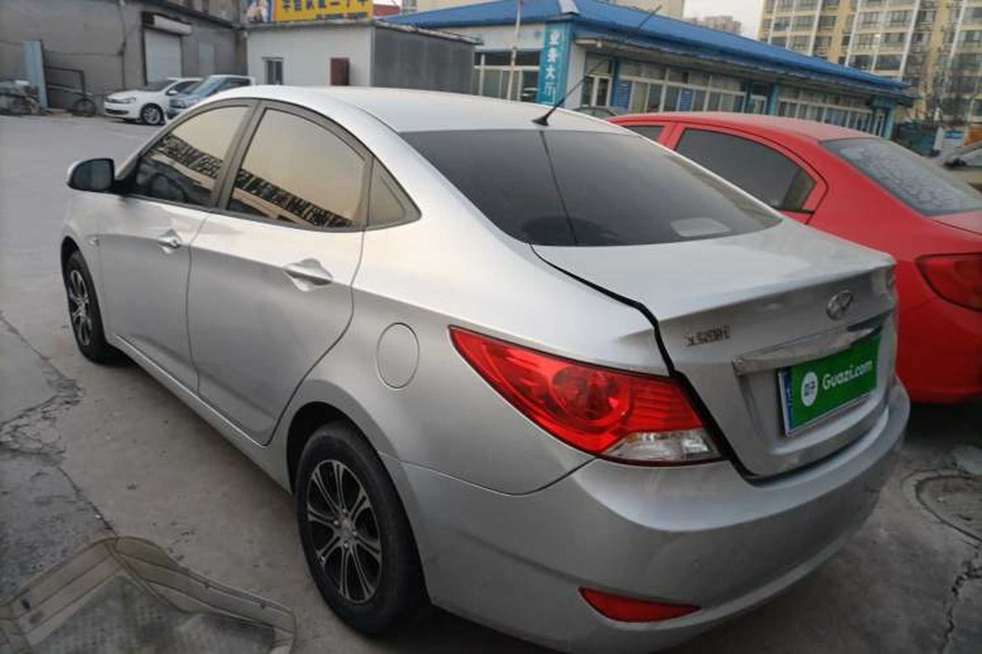 Used Hyundai Verna (older generation) 2010 Sedan 1.4L Manual Comfort GS Exterior 3