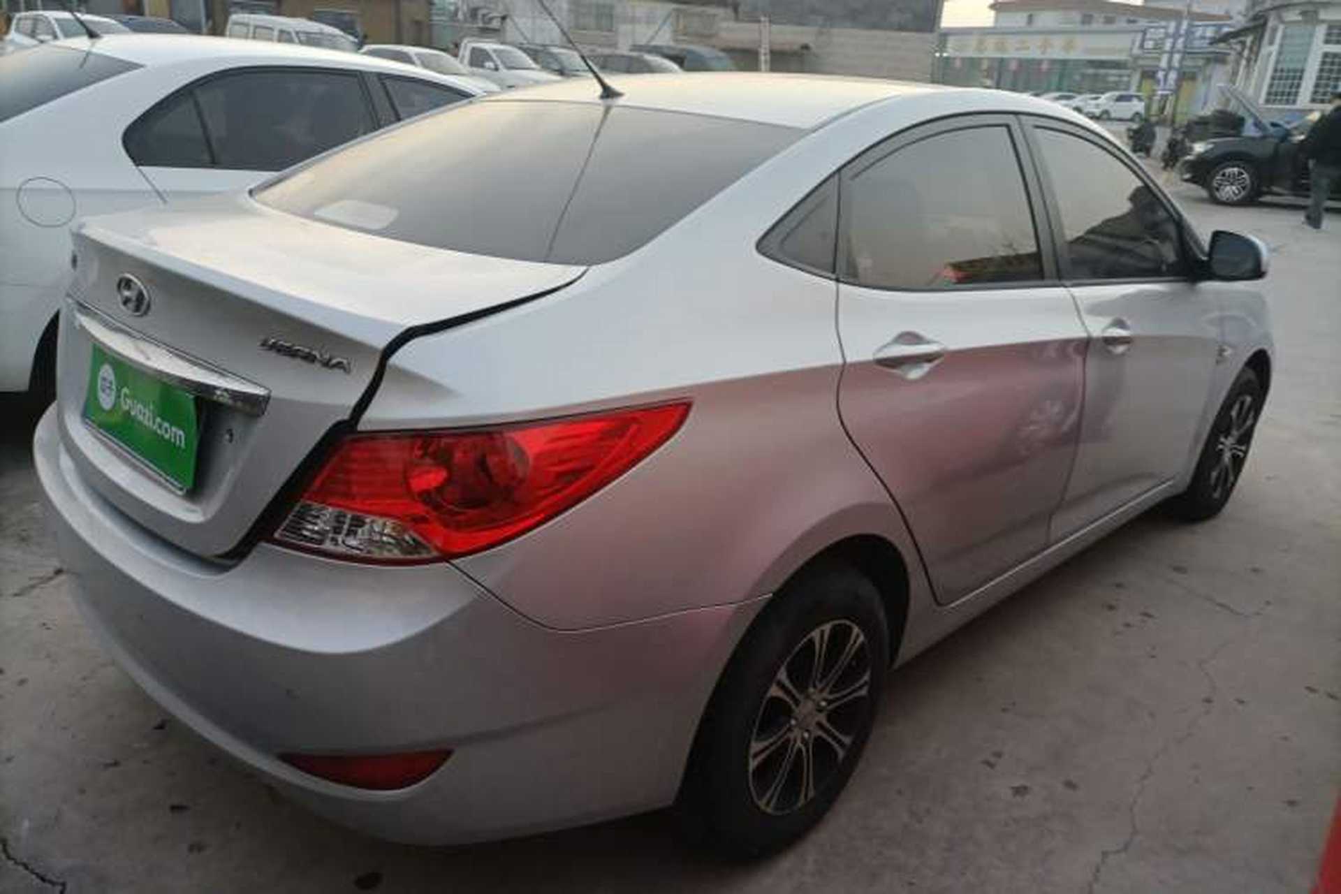 Used Hyundai Verna (older generation) 2010 Sedan 1.4L Manual Comfort GS Exterior 5