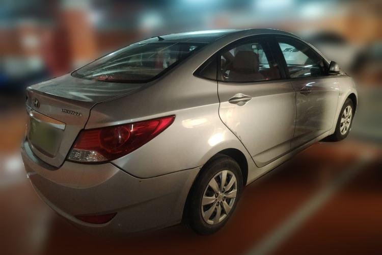 Used Hyundai Verna (older generation) 2010 Sedan 1.4L Automatic Comfort Model GS Exterior 5
