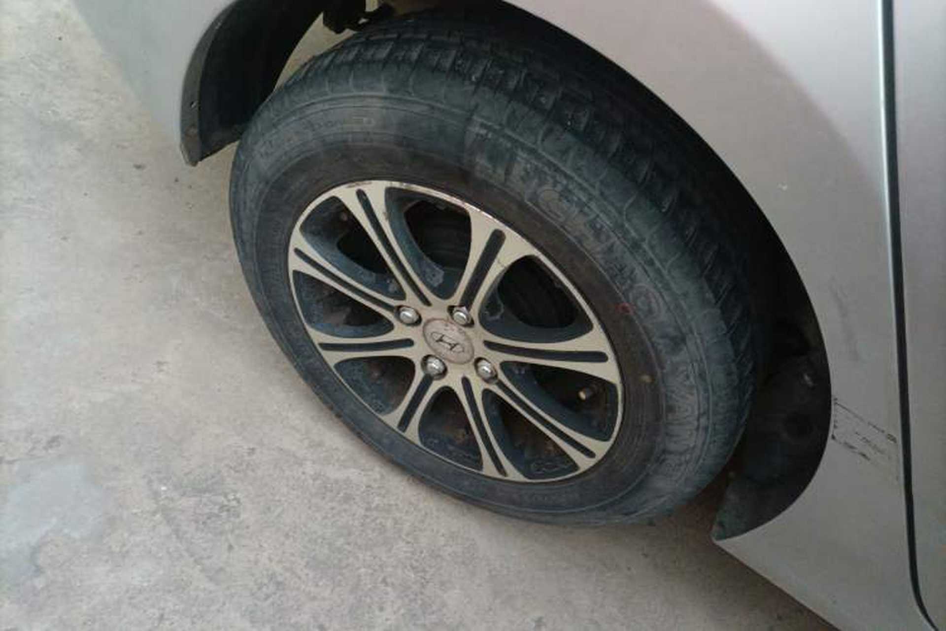 Used Hyundai Verna (older generation) 2010 Sedan 1.4L Manual Comfort GS Exterior 8