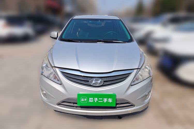 Used Hyundai Verna (older generation) 2010 Sedan 1.4L Manual Comfort GS Front