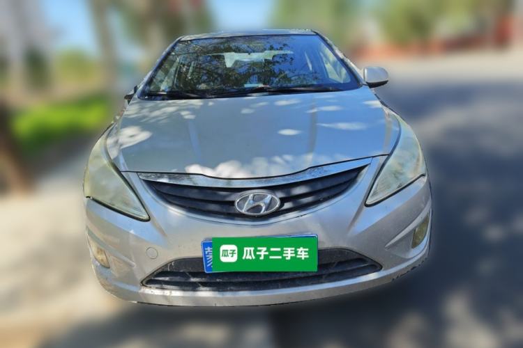 Used Hyundai Verna (older generation) 2010 Sedan 1.4L Manual Comfort GS Front