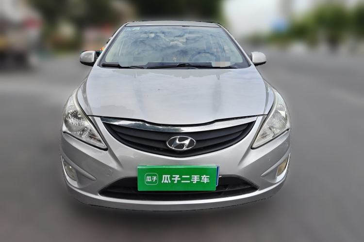 Used Hyundai Verna (older generation) 2010 Sedan 1.4L Manual BLUE Model Front