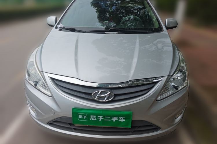 Used Hyundai Verna (older generation) 2010 Sedan 1.4L Manual Comfort GS Front