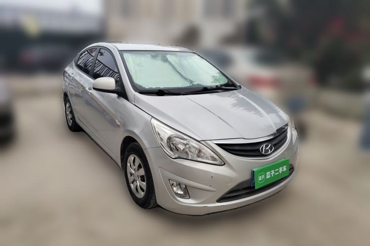 Used Hyundai Verna (older generation) 2010 Sedan 1.4L Automatic Comfort Model GS Front Right 45 Deg