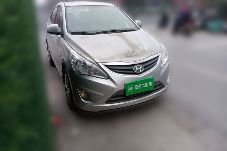 Used Hyundai Verna (older generation) 2010 Sedan 1.4L Manual Standard GL Model Front Right 45 Deg