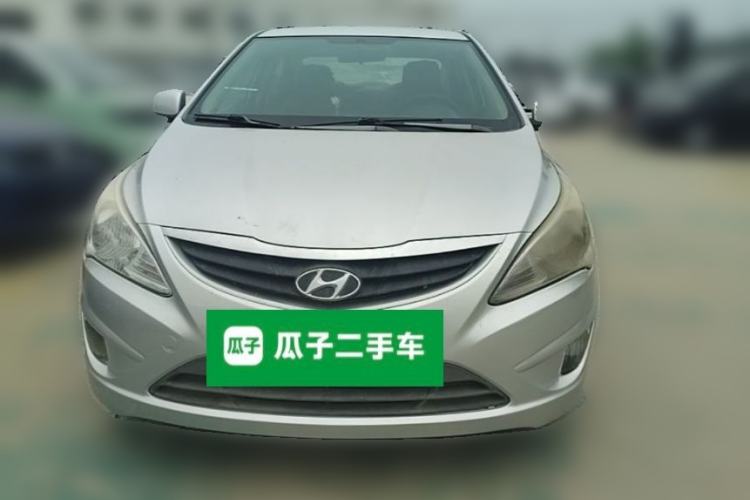 Used Hyundai Verna (older generation) 2010 Sedan 1.4L Manual Comfort GS Front