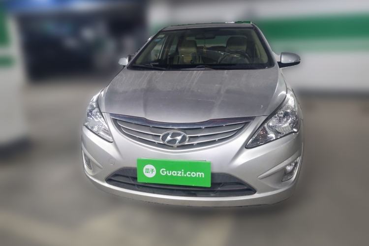 Used Hyundai Verna (older generation) 2010 Sedan 1.4L Manual Luxury GLS Trim Front