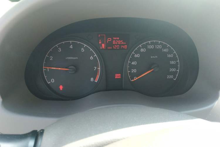 Used Hyundai Verna (older generation) 2010 Sedan 1.4L Automatic Comfort Model GS Instrument Cluster
