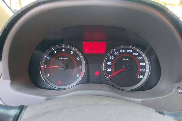 Used Hyundai Verna (older generation) 2010 Sedan 1.4L Automatic Fashionable GT Model Instrument Cluster
