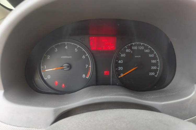Used Hyundai Verna (older generation) 2010 Sedan 1.4L Manual Comfort GS Instrument Cluster