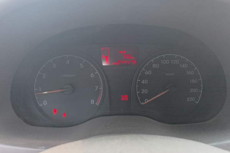 Used Hyundai Verna (older generation) 2010 Sedan 1.4L Manual Comfort GS Instrument Cluster