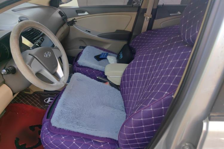 Used Hyundai Verna (older generation) 2010 Sedan 1.4L Automatic Fashionable GT Model Left Front Seat