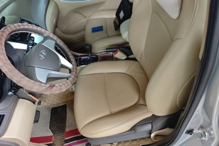 Used Hyundai Verna (older generation) 2010 Sedan 1.4L Automatic Comfort Model GS Left Front Seat