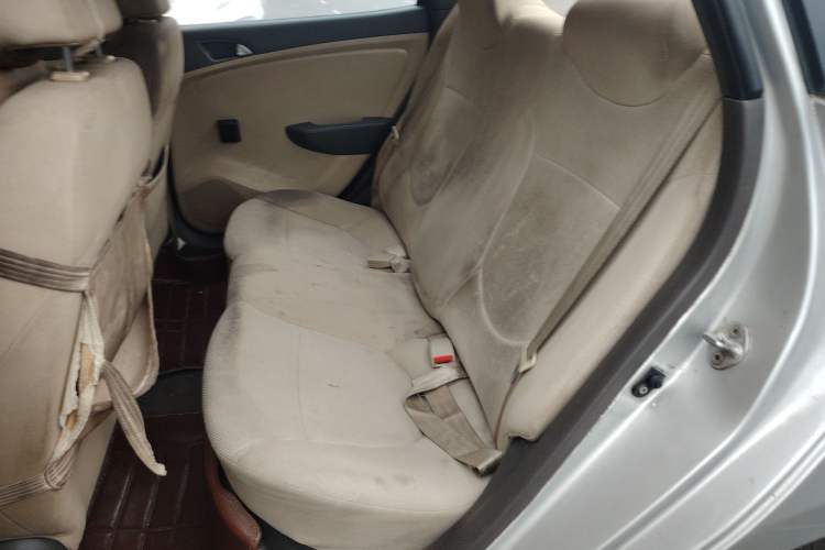 Used Hyundai Verna (older generation) 2010 Sedan 1.4L Manual Standard GL Model Left Rear Seat