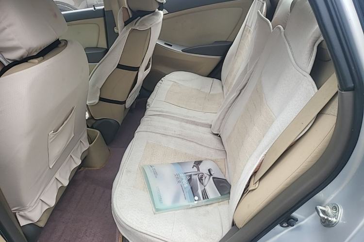 Used Hyundai Verna (older generation) 2010 Sedan 1.4L Manual Comfort GS Left Rear Seat