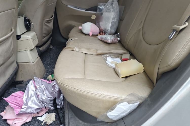 Used Hyundai Verna (older generation) 2010 Sedan 1.4L Manual Comfort GS Left Rear Seat