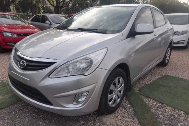 Used Hyundai Verna (older generation) 2010 Sedan 1.4L Manual Comfort GS