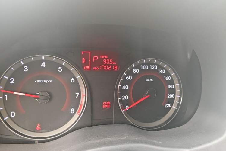 Used Hyundai Verna (older generation) 2010 Sedan 1.4L Automatic Fashionable GT Model Odometer Close Up