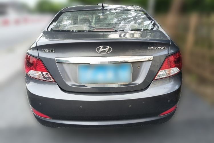 Used Hyundai Verna (older generation) 2010 Sedan 1.4L Manual Comfort GS Rear