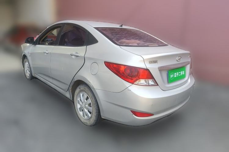 Used Hyundai Verna (older generation) 2010 Sedan 1.4L Manual Comfort GS Rear Left 45 Deg