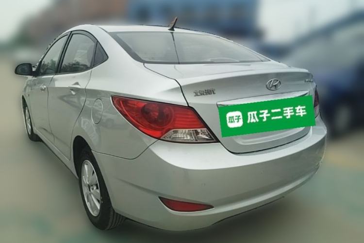 Used Hyundai Verna (older generation) 2010 Sedan 1.4L Manual Comfort GS Rear Left 45 Deg