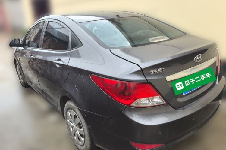 Used Hyundai Verna (older generation) 2010 Sedan 1.4L Manual Comfort GS Rear Left 45 Deg